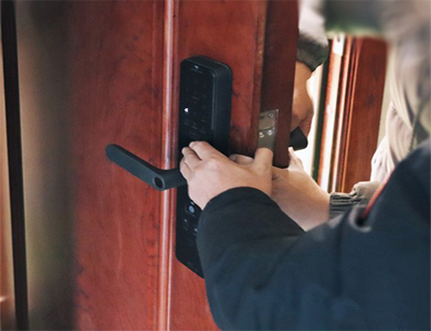 广东24小时上门开锁公司